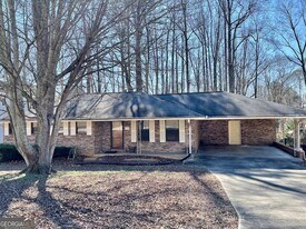 1032 Genny Ln in Riverdale, GA - Building Photo