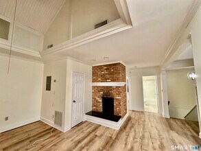 10 Haviland St in Norwalk, CT - Building Photo - Building Photo