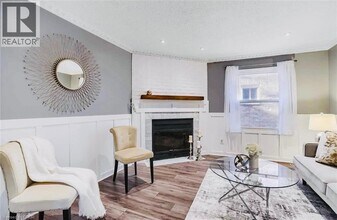 34 Keys Dr in Ajax, ON - Building Photo - Building Photo