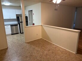 17-6 Augusta Ct, Unit 6 in Freehold, NJ - Building Photo