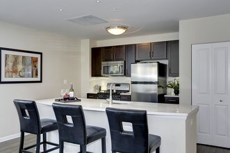 Midtown at Camp Springs in Camp Springs, MD - Foto de edificio - Interior Photo