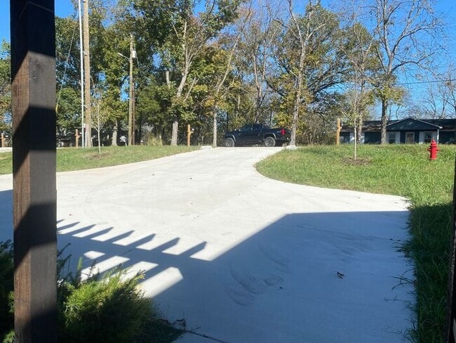 253 Liberty Ln in Nashville, TN - Building Photo - Building Photo