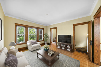 5344 N Ashland Ave, Unit 2 in Chicago, IL - Building Photo - Building Photo