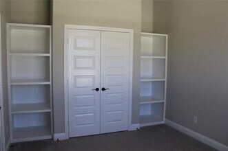 1082 Mickelson Dr in Granbury, TX - Building Photo - Building Photo