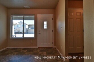 1009 Legendary Dr. in Harrisburg, SD - Building Photo - Building Photo