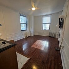 1324 Locust St, Unit 412 in Philadelphia, PA - Building Photo - Building Photo