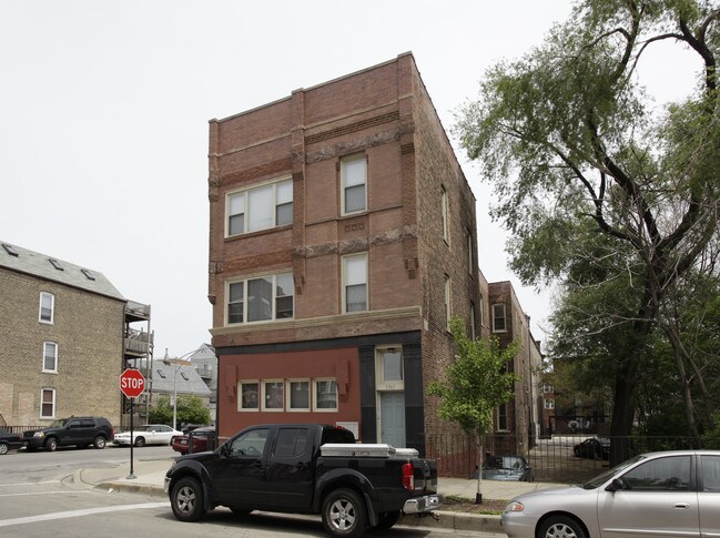 1359-1363 N Bosworth Ave in Chicago, IL - Building Photo - Building Photo