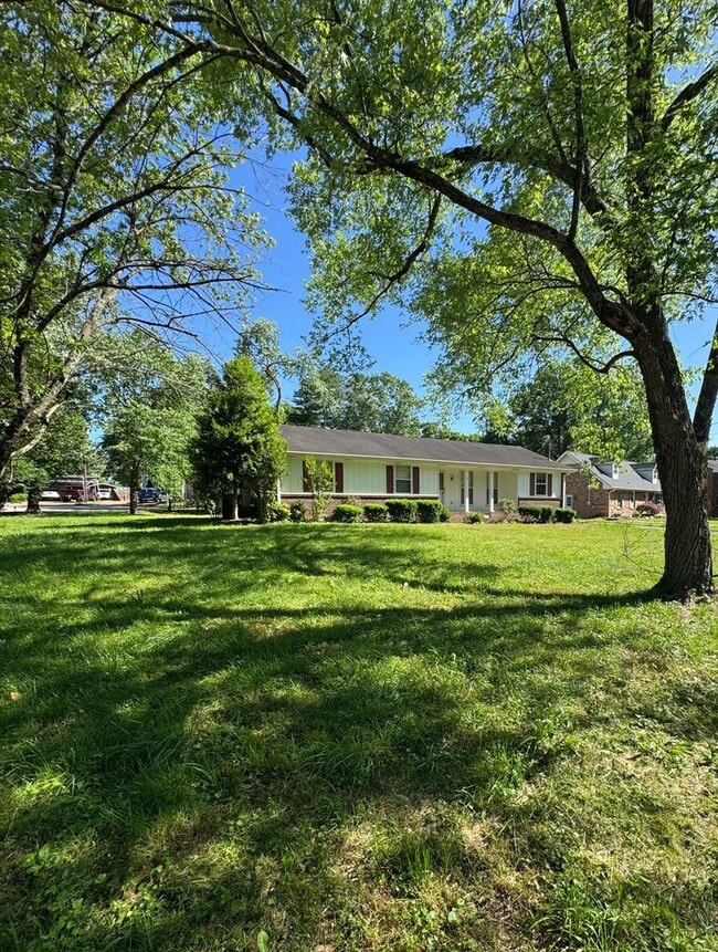 property at 8 Ann Ct