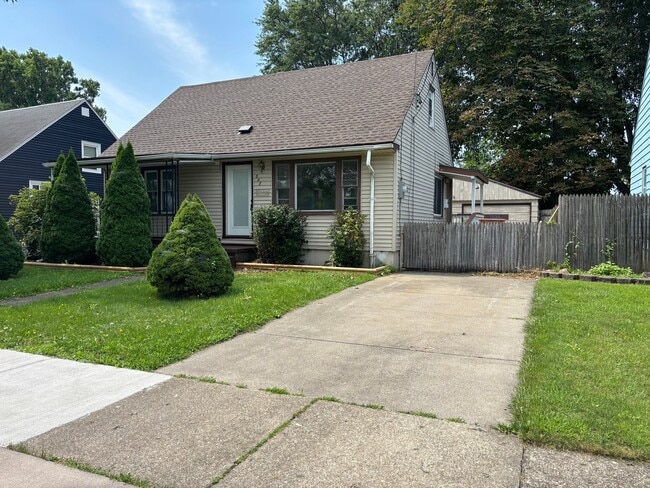 property at 532 60th St