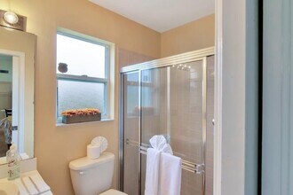 13725 Folkestone Cir in Wellington, FL - Building Photo - Building Photo