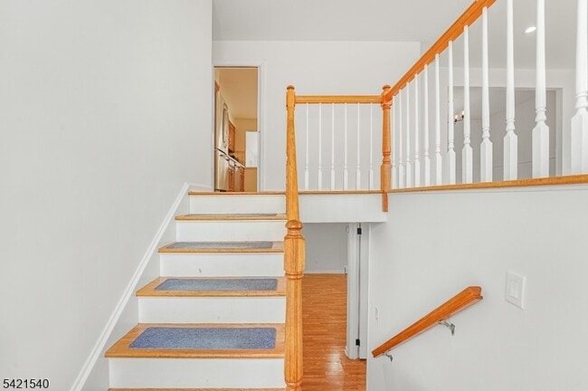 59 Ferguson Rd in Warren, NJ - Building Photo - Building Photo