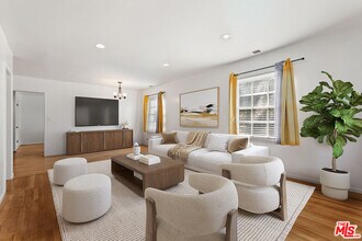 8214 Creighton Ave in Los Angeles, CA - Building Photo - Building Photo