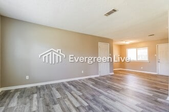 6 Wagon Cir in Little Rock, AR - Building Photo - Building Photo