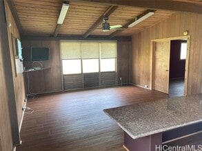 2220 Auhuhu St in Pearl City, HI - Building Photo - Building Photo