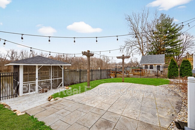 2222 E 75th St, Unit 00 - 00210 in Indianapolis, IN - Building Photo - Building Photo