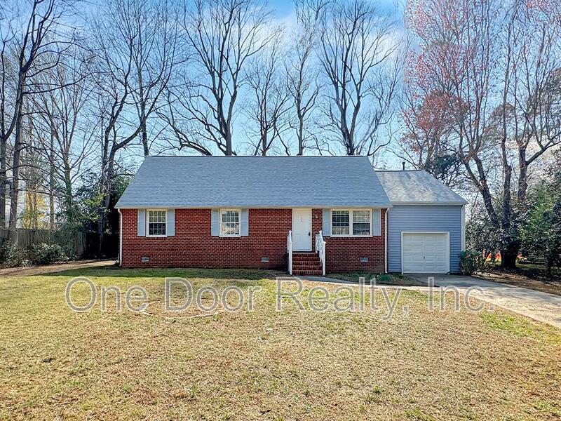 106 Lexington Dr in Williamsburg, VA - Building Photo