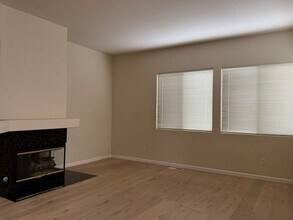 5914 Sunhawk Dr in Santa Rosa, CA - Building Photo - Building Photo