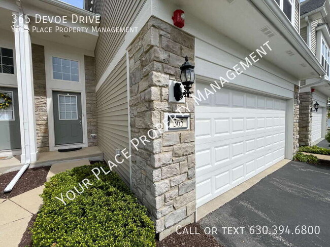 365 Devoe Dr in Oswego, IL - Building Photo - Building Photo