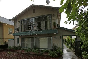 1012 V St in Sacramento, CA - Building Photo