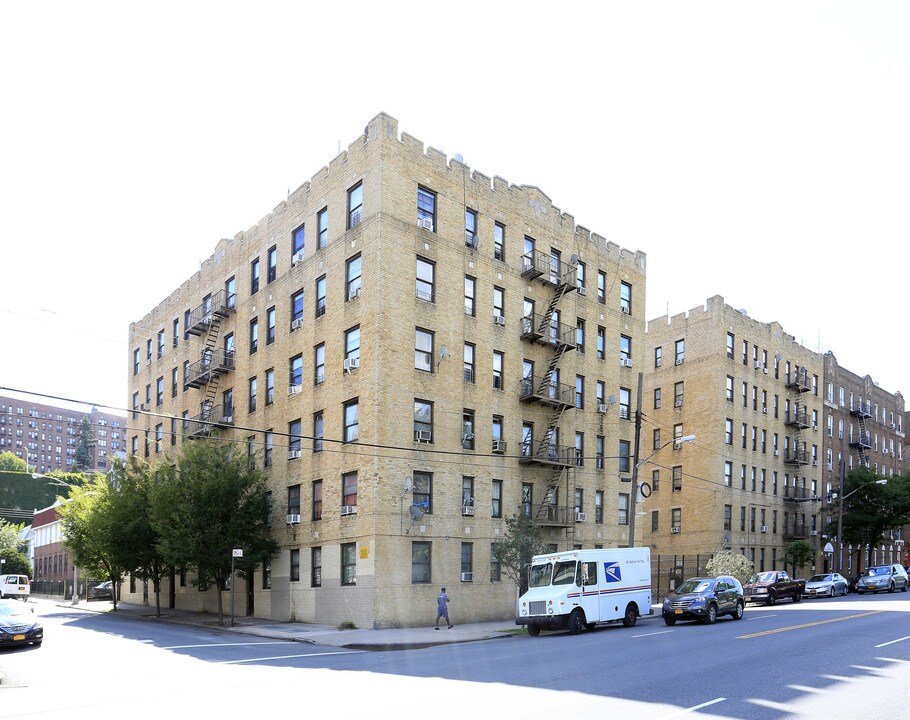2840 Bailey Ave in Bronx, NY - Building Photo