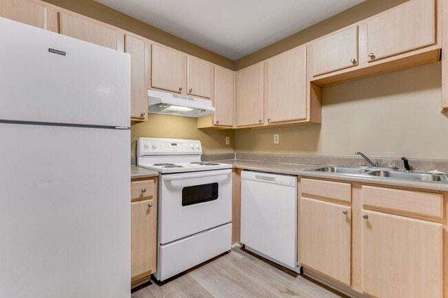 Cypress Park Apartments in Columbus, MS - Foto de edificio - Building Photo