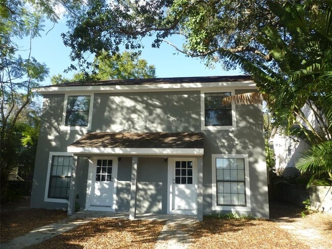 property at 3203 W Tacon St