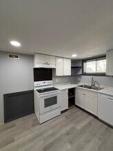 1543 S 4th Ave in Pocatello, ID - Foto de edificio - Building Photo