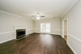 8742 Raspberry Ln in Memphis, TN - Foto de edificio - Building Photo