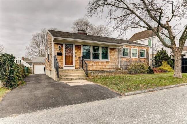 property at 4 Sagamore St
