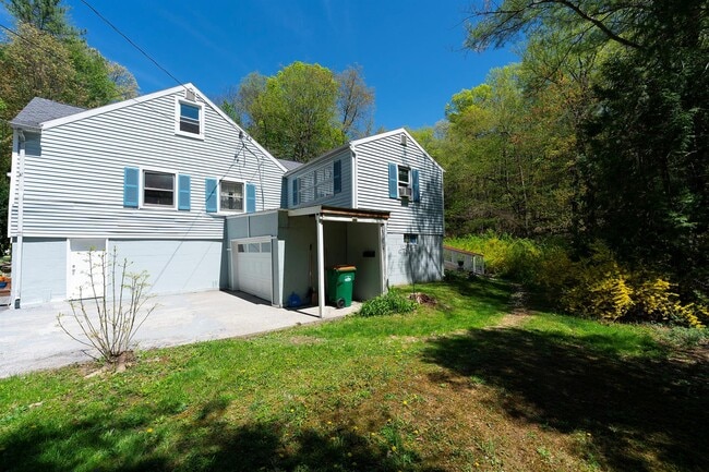 property at 21 Van Dam Rd