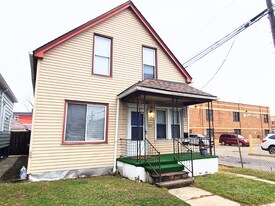 11326 Saint Aubin St in Hamtramck, MI - Building Photo