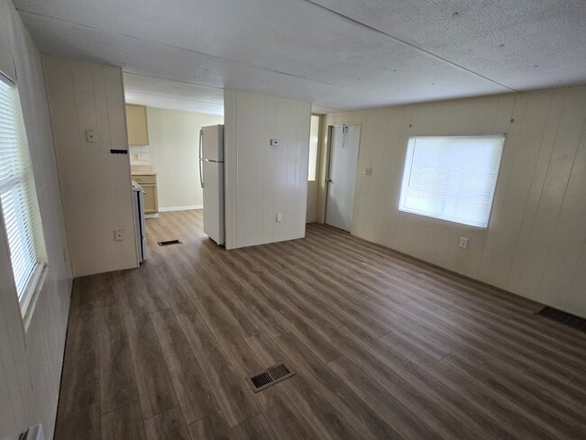 2004 Palm St in St. Cloud, FL - Building Photo - Building Photo