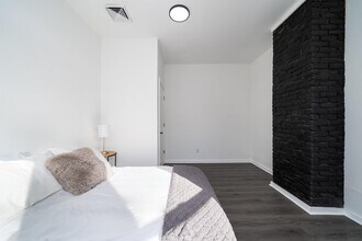 10 McDougall St in Jersey City, NJ - Building Photo - Building Photo