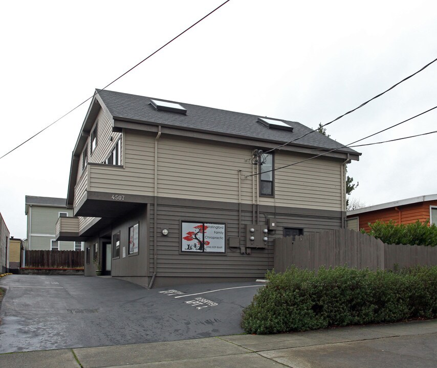 4507 Sunnyside Ave N in Seattle, WA - Building Photo