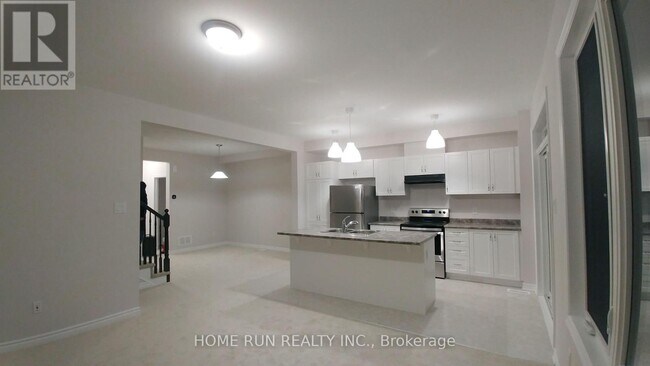 522 Cope Dr in Ottawa, ON - Building Photo - Building Photo