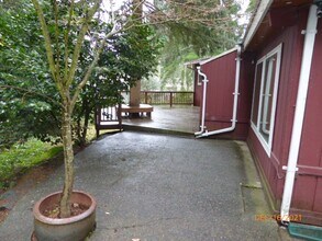 16236 NE 30th St in Bellevue, WA - Building Photo - Building Photo