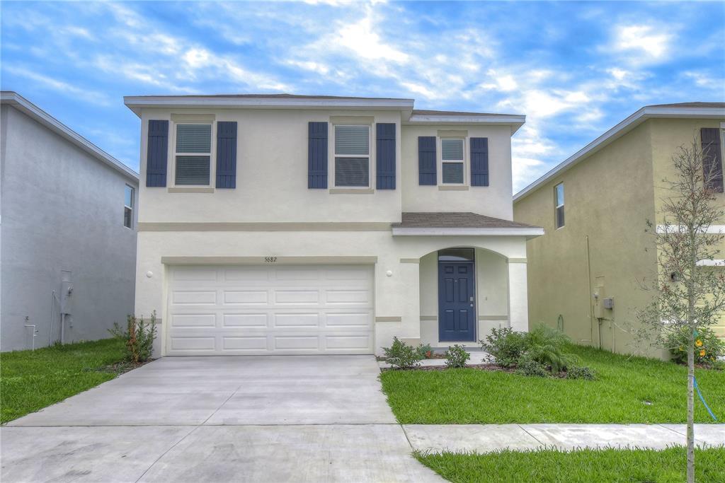5682 Banbury Rdg Run in Wesley Chapel, FL - Building Photo