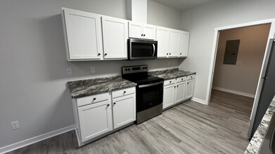 9105 Beach Dr SW, Unit A in Calabash, NC - Building Photo - Building Photo