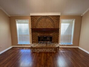 384 Walnut Trace Dr in Memphis, TN - Building Photo - Building Photo