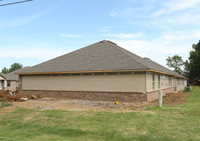 Oakview Apartments in Fort Smith, AR - Building Photo - Building Photo