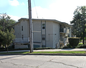 Reflections of Glenalbyn in Los Angeles, CA - Building Photo - Building Photo