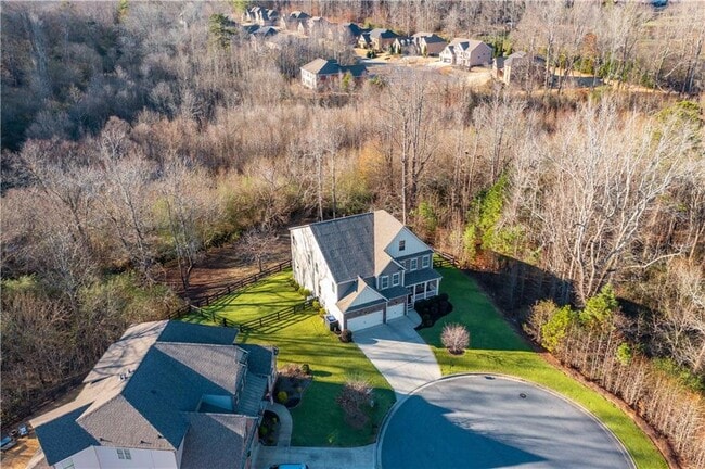 5875 Chestnut Dr in Cumming, GA - Building Photo - Building Photo