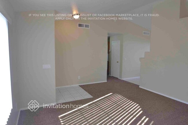 2703 N 87th Ave, Unit B in Phoenix, AZ - Building Photo - Building Photo