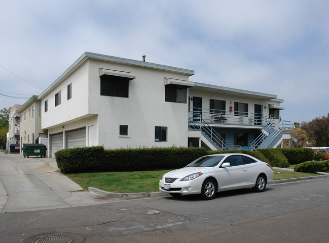 1778 La Playa Ave in San Diego, CA - Building Photo - Building Photo