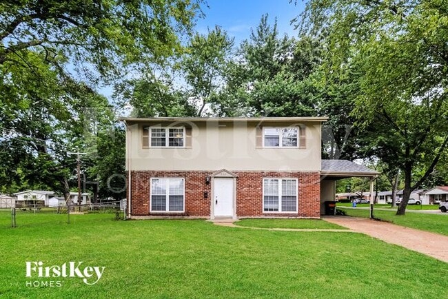property at 230 Patterson Ln