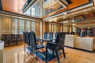 11111 Biscayne Blvd in Miami, FL - Building Photo - Building Photo