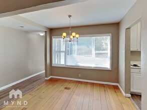 2141 Royal Oaks Dr in Sacramento, CA - Building Photo - Building Photo