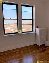 317 Summit Ave in Boston, MA - Foto de edificio - Building Photo