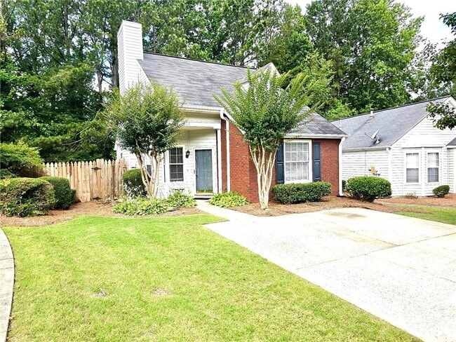 property at 2651 Laurel Ln NW