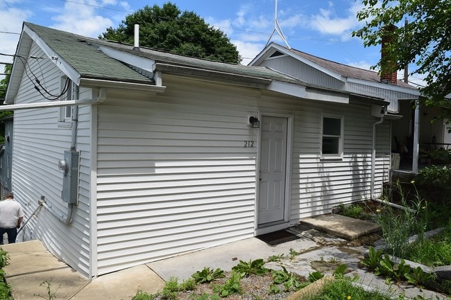 property at 212 E Pike St